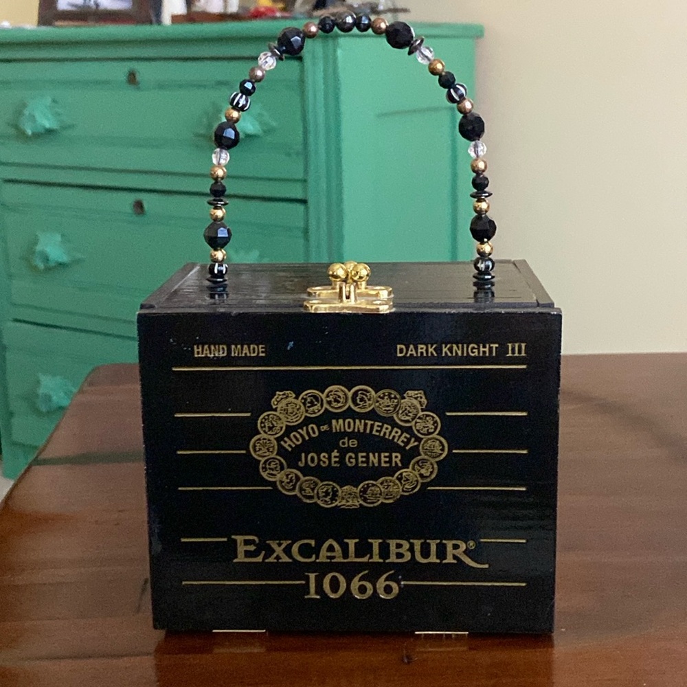 UNIQUE CIGAR BOX WOOD PURSE WITH MIRROR INSIDE AND BEADED HANDLE.